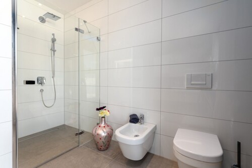 Thumbnail 4783157 - 16