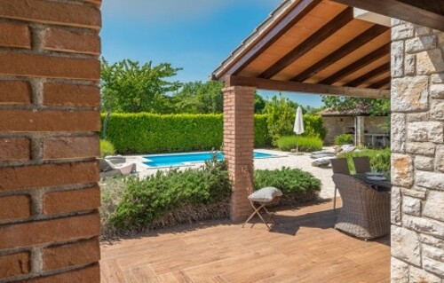 Thumbnail 4783163 - 8