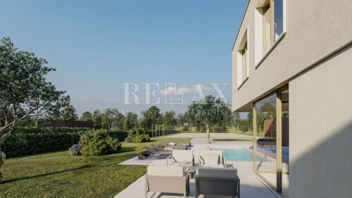 Labin- novogradnja s bazenom i velikom okućnicom