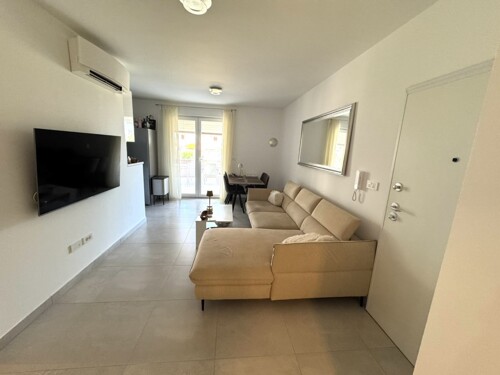 Predivan stan u prizemlju s vrtom, Peroj, Istra