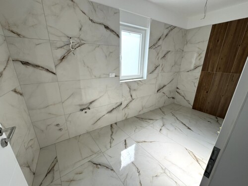 Thumbnail 4783181 - 3