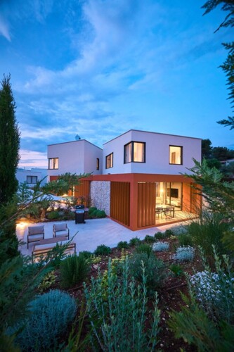 Thumbnail 4783182 - 13