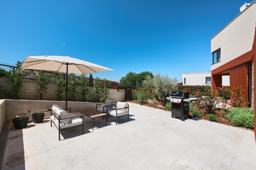 Thumbnail 4783182 - 4