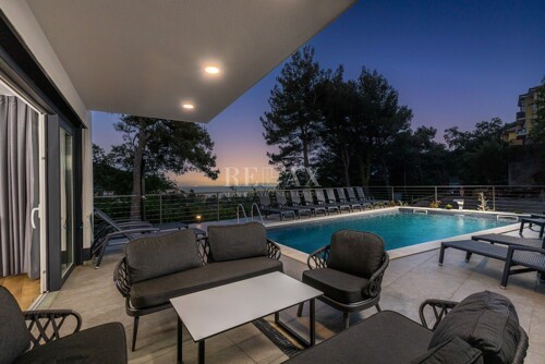 MOŠĆENIČKA DRAGA- Ekskluzivna vila s pogledom na more