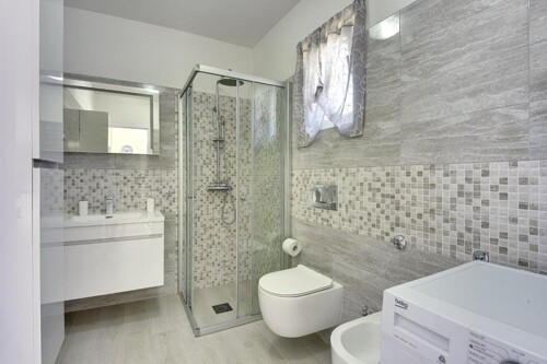 Thumbnail 4783188 - 17