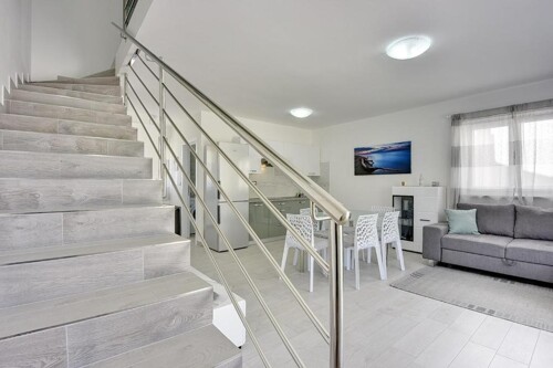 Thumbnail 4783189 - 11