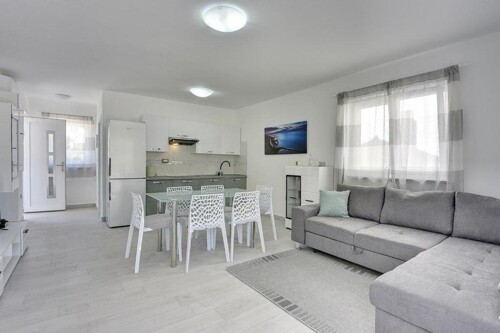 Thumbnail 4783189 - 6