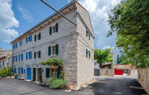 Thumbnail 4783191 - 3