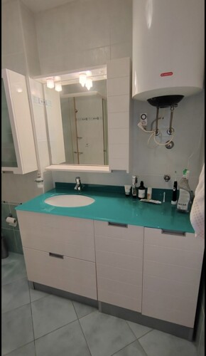 ODLIČAN DVOETAŽNI APARTMAN U BLIZINI MORA