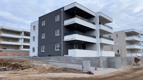 Stan u prizemlju s pogledom, 93m2, Novalja, 2VPM, vrt, NOVOG