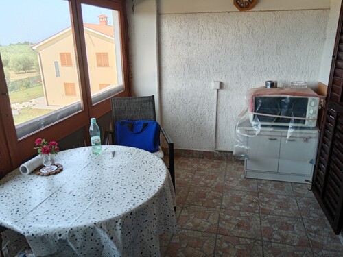 Garsonijera s galerijom i pogledom na more, Novigrad, Istra