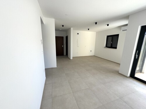 Stan u novogradnji 2S+DB, Štinjan, Istra