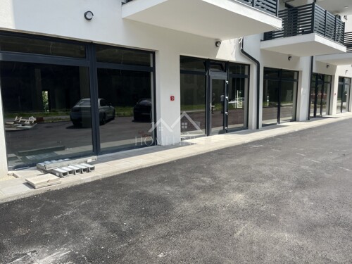 Poslovni prostor, prizemlje, 420m2, Krapina, NOVOGRADNJA