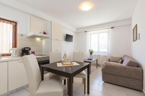 Kuća sa dva stana , Buzet, Istra