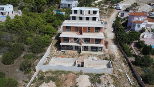 Luksuzna vila s bazenom i pogledom na more, Vodice, 223.00m2