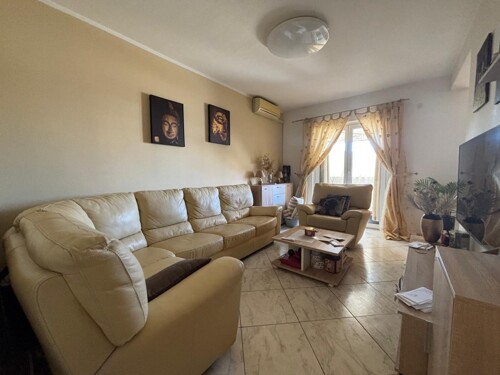 Stan sa vrtom nedaleko grada, Poreč, Istra