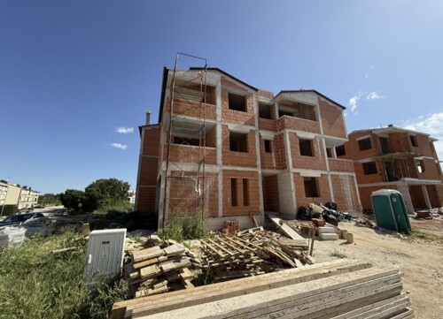 Stan 94 m2 na 1. katu novogradnje, Valdebek, Istra