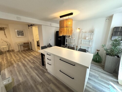 Kuća sa dva apartmana i bazenom, Pomer, Istra