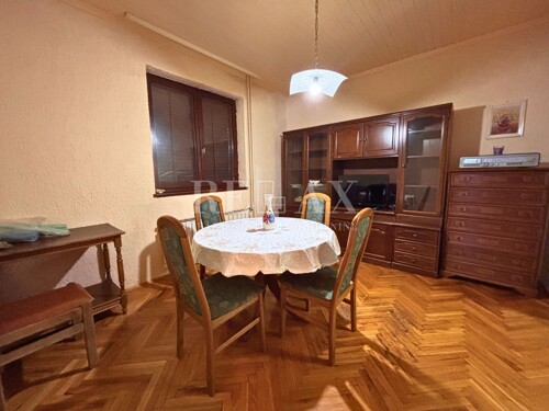 Kastav - prostran dvosobni stan s balkonom