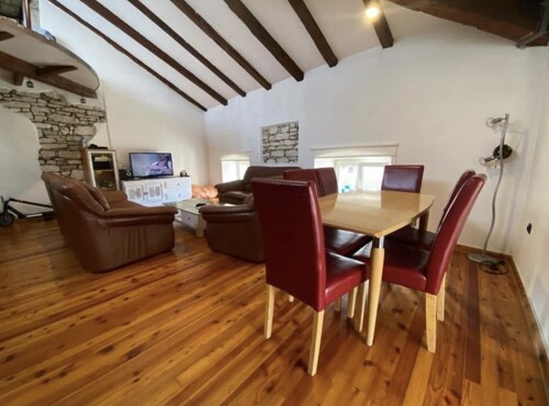 Odličan stan u centru grada, Pula, Istra