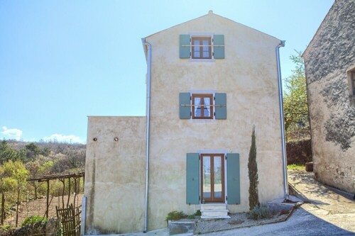 Renovirana kamena kuća,Krk, Primorsko-goranska županija