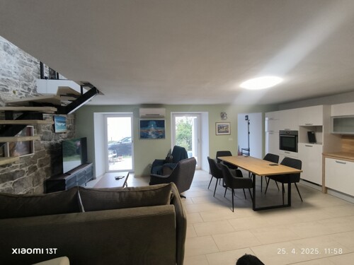 Renovirana kamena kuća s pogledom na more, Labin,okolica, Is