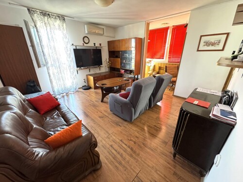 Stan na dobroj lokaciji u gradu, Pula, Istra