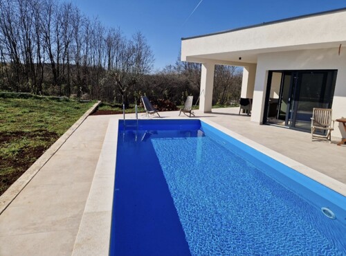 Nova prizemnica na odličnoj lokaciji nedaleko Rovinja, Istra