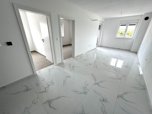 Dvosoban stan na 1. katu, Pula, Istra