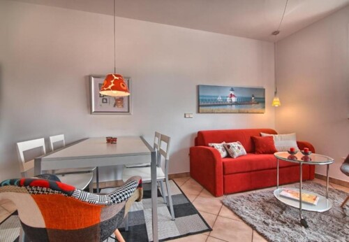 Dvosoban stan na dobroj lokaciji, Premantura, Istra