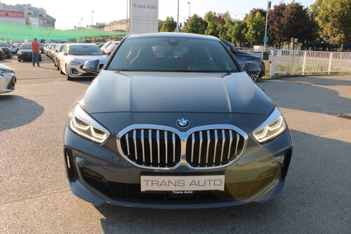 BMW serija 1 118i M Paket *HARMAN KARDON, LED, NAVIGACIJA, KAMERA*
