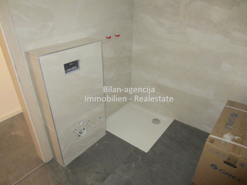 Image 4784119 - 10