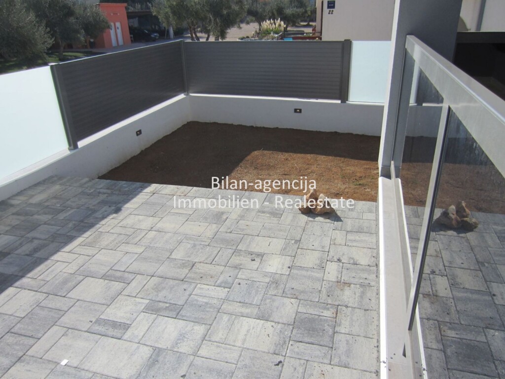 Image 4784119 - 14