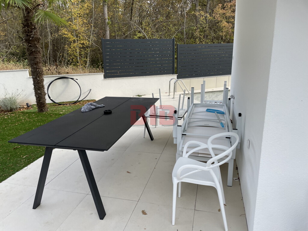 Image 4787010 - 30