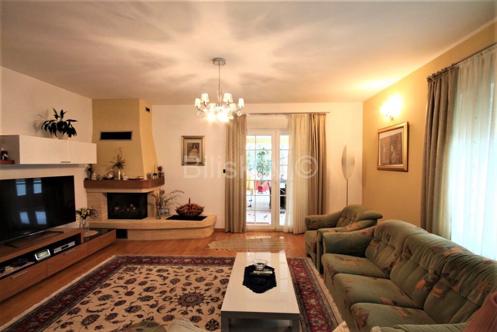 Image 4787528 - 9