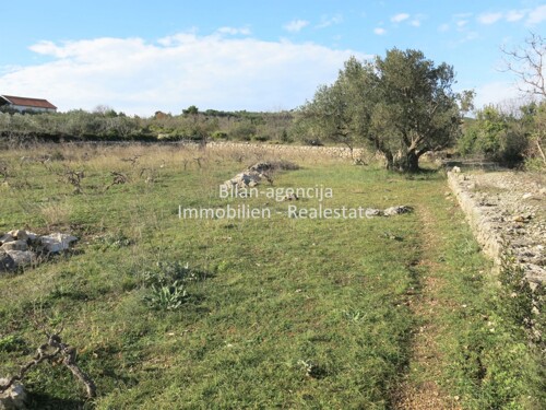 Građevinsko zemljište, 949 m2, pogled na more, Vodice