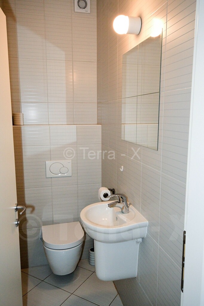 Image 4818832 - 16