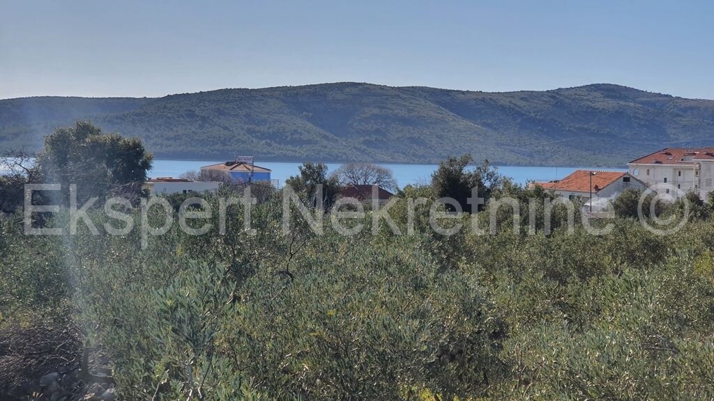 Image 4821922 - 7