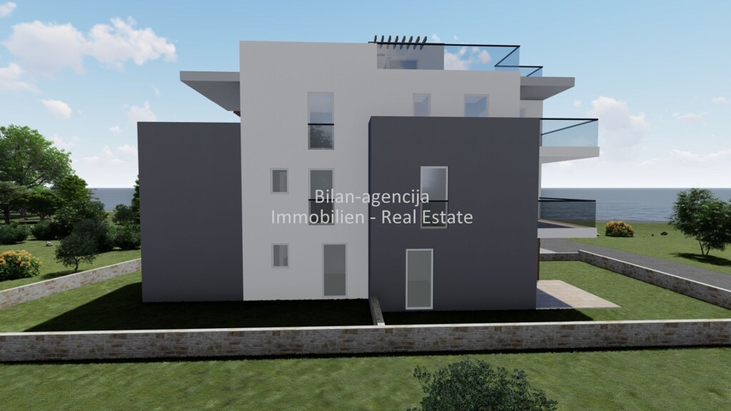 Image 4824051 - 13