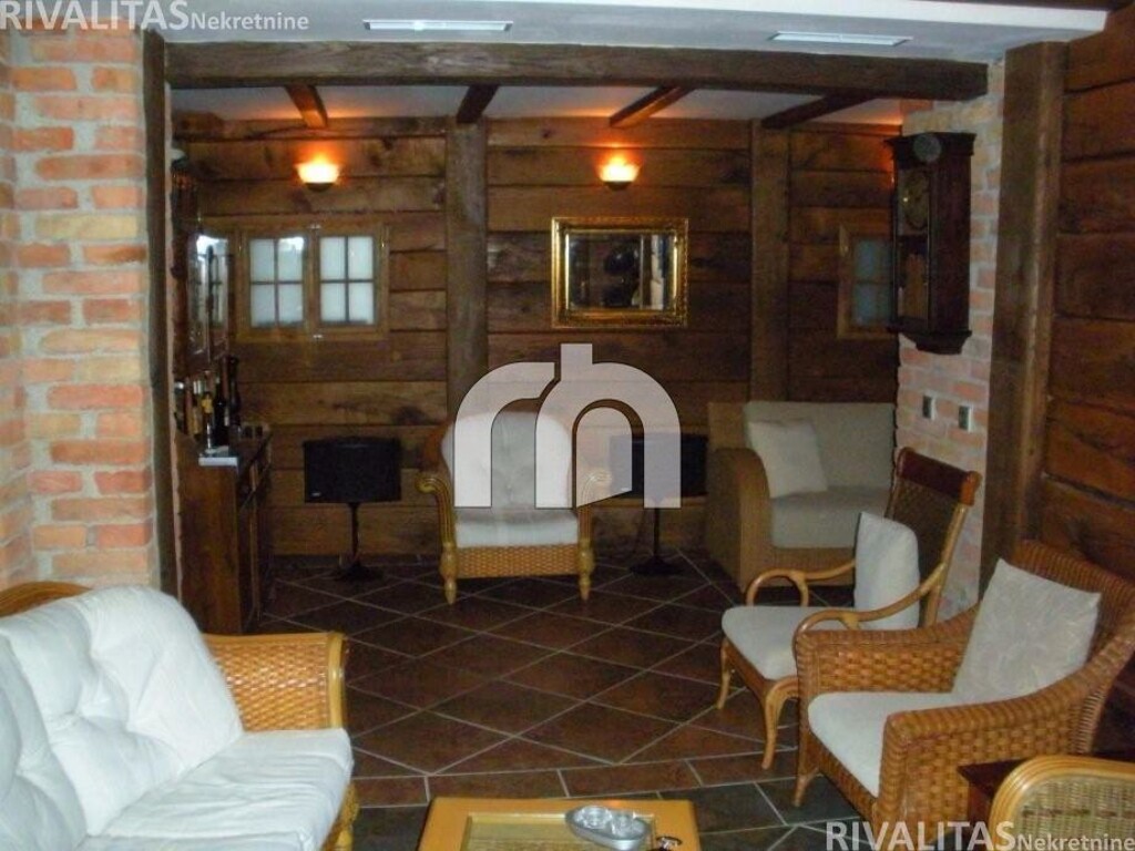 Image 4825228 - 10