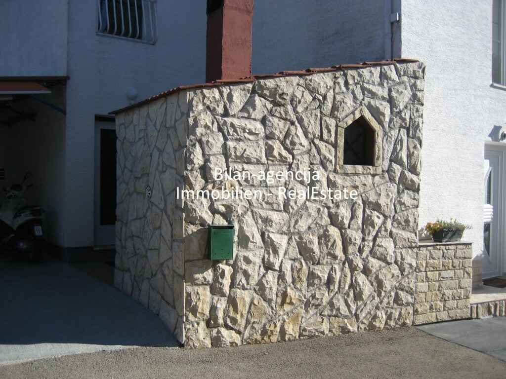 Image 4826908 - 17