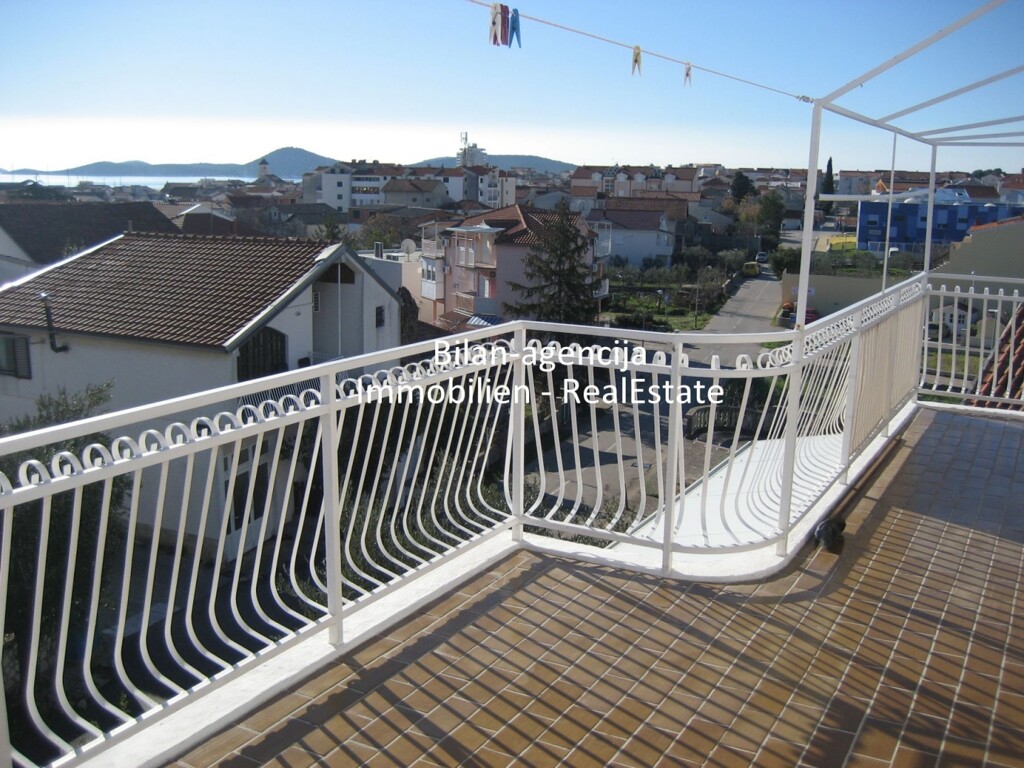 Image 4826908 - 9