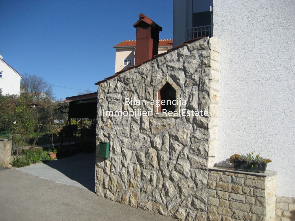 Image 4826908 - 5
