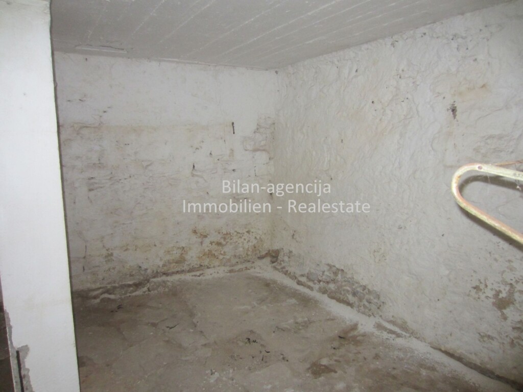 Image 4830257 - 14
