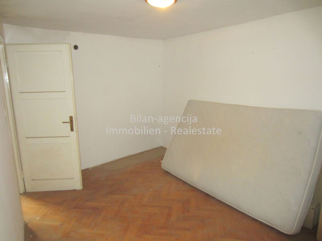 Image 4830257 - 12