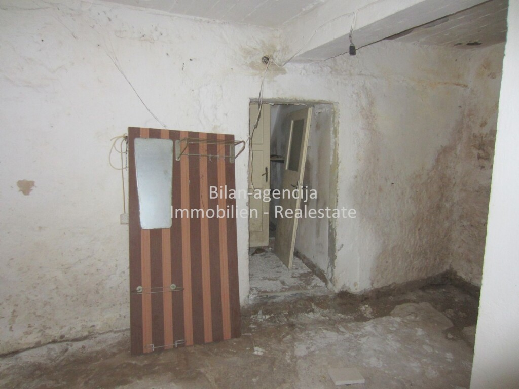 Image 4830257 - 16