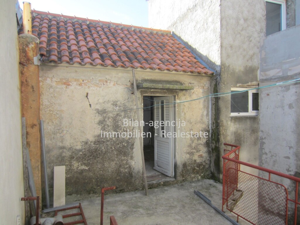 Image 4830257 - 5