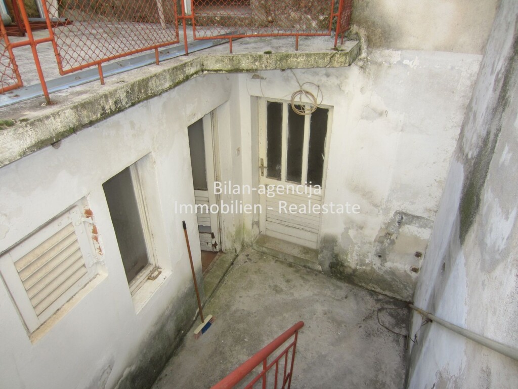 Image 4830257 - 7