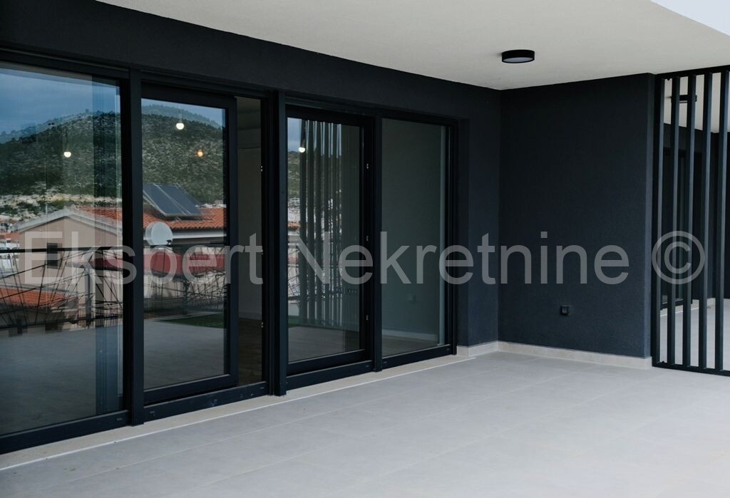 Image 4830531 - 9