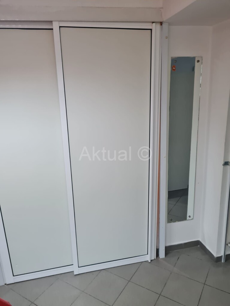 Image 4833243 - 28